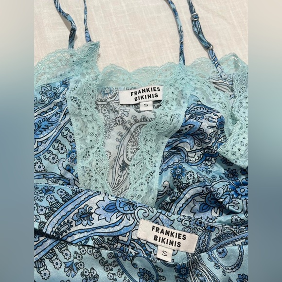 Frankie’s Bikinis Silk Set - Picture 4 of 5